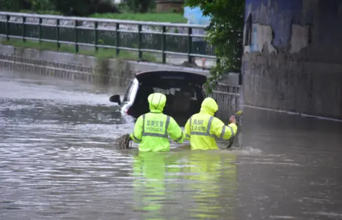 山西暴雨成灾，多地又迎霜冻寒潮，这场寒潮给救援工作带来了哪些困难？