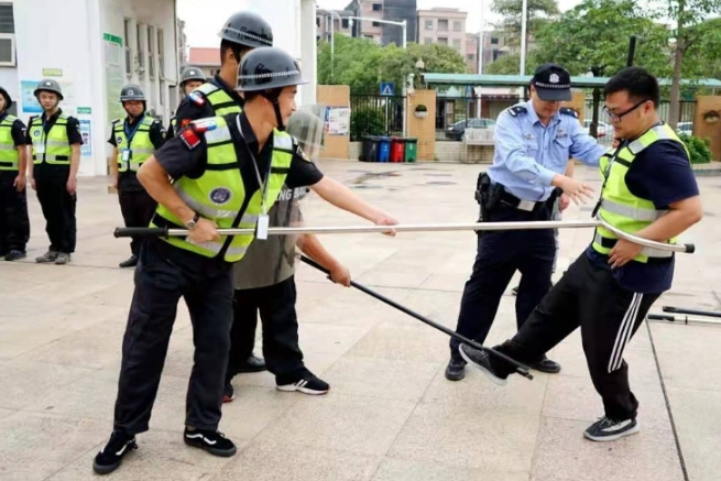 东莞一民警在处警过程遭嫌疑人持刀袭击，不幸牺牲，嫌犯会被判死刑吗？