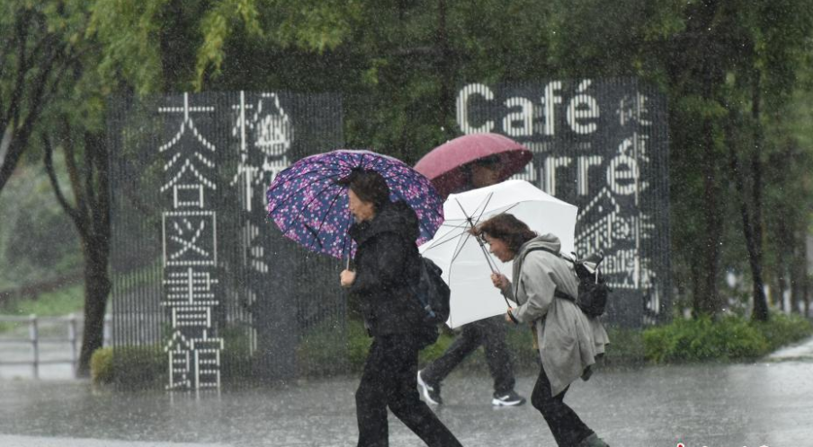 强台风兰恩登陆日本对当地造成什么影响？