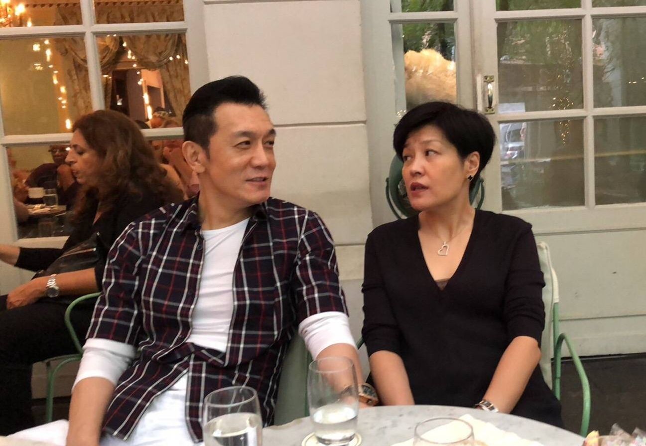 主持人李勇去世以后，他的老婆哈文现状如何？