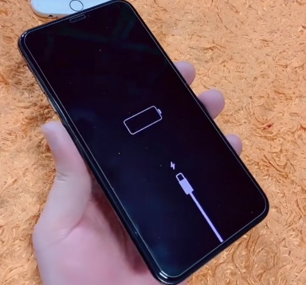 iPhonexsmax黑屏怎么办？